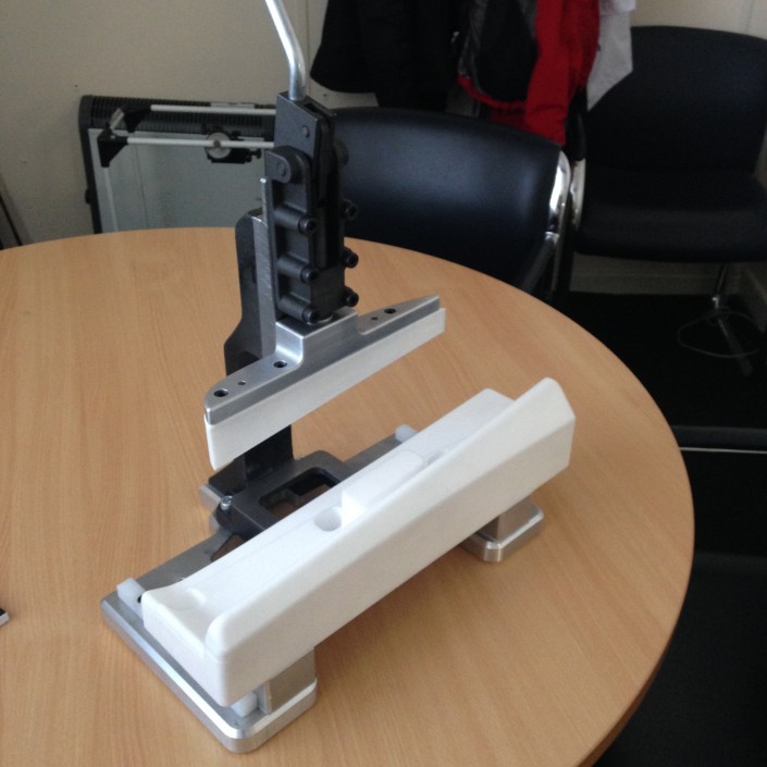 Armrest Intensifier Press Tool Armrest Intensifier Press Tool